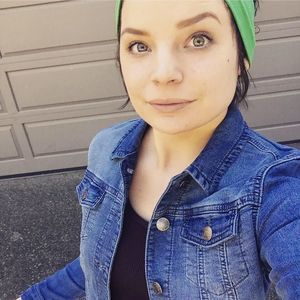 Meet your Posher, Casandra